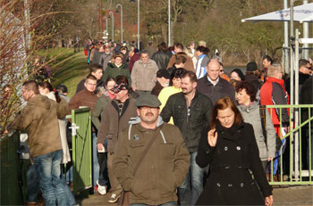 Hochwassertourismus am Wehr