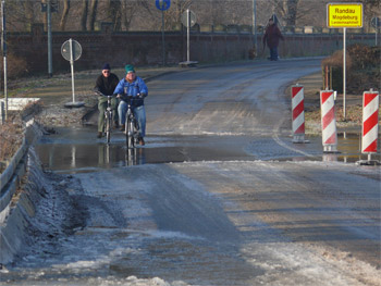 Ortseinfahrt Randau