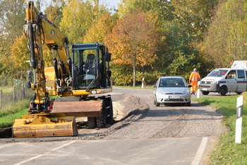 Reparaturarbeiten an der Kreisstraße nach Magdeburg