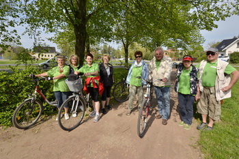 Radwanderer in Elbenau