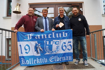 FCM-Fanclub spendet für Waldschule Elbenau