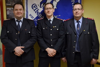Feuerwehrversammlung in Elbenau, beförderte Kameraden