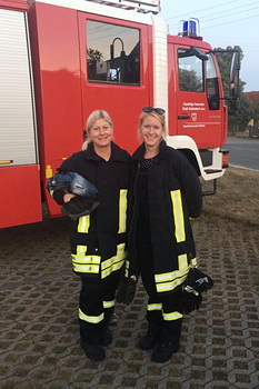 Die ersten Feuerwehr-Kameradinnen in der Einsatzabteilung der Elbenauer Feuerwehr