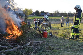 Am Elbenauer Osterfeuer