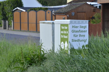 Anschlusskasten für Glasfaserausbau in Elbenau