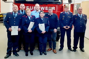 Feuerwehr Elbenau, beförderte und geehrte Kammerad*innen