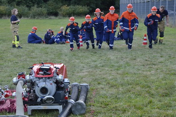 Löschangriff der Jugendfeuerwehr Hecklingen