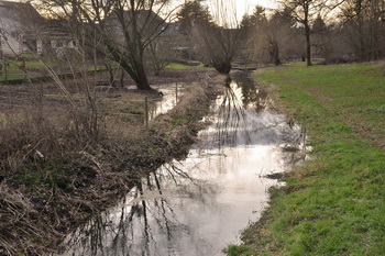 Wasser an Lausch' Brücke