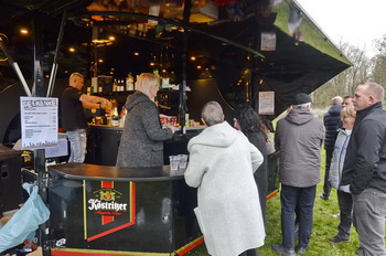 Elbenauer Osterfeuer, Am Bierwagen