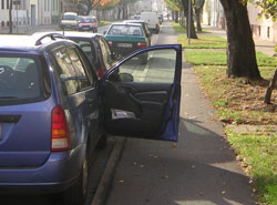 schmaler Radweg